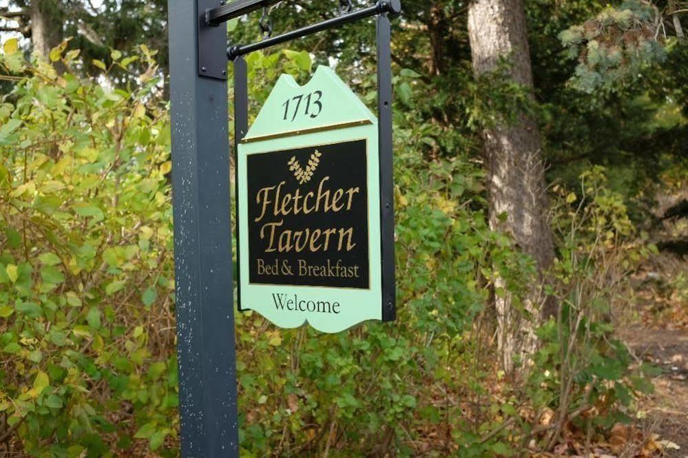 Fletcher Tavern Bed & Breakfast Hotel Westford Exterior photo